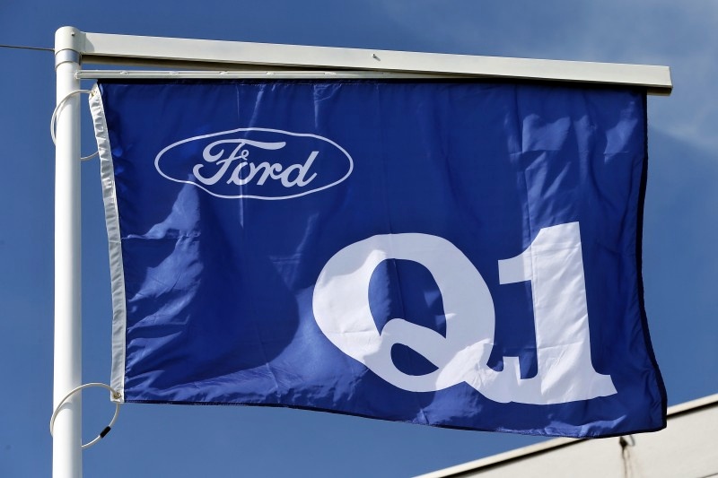 Флаг Ford Q1